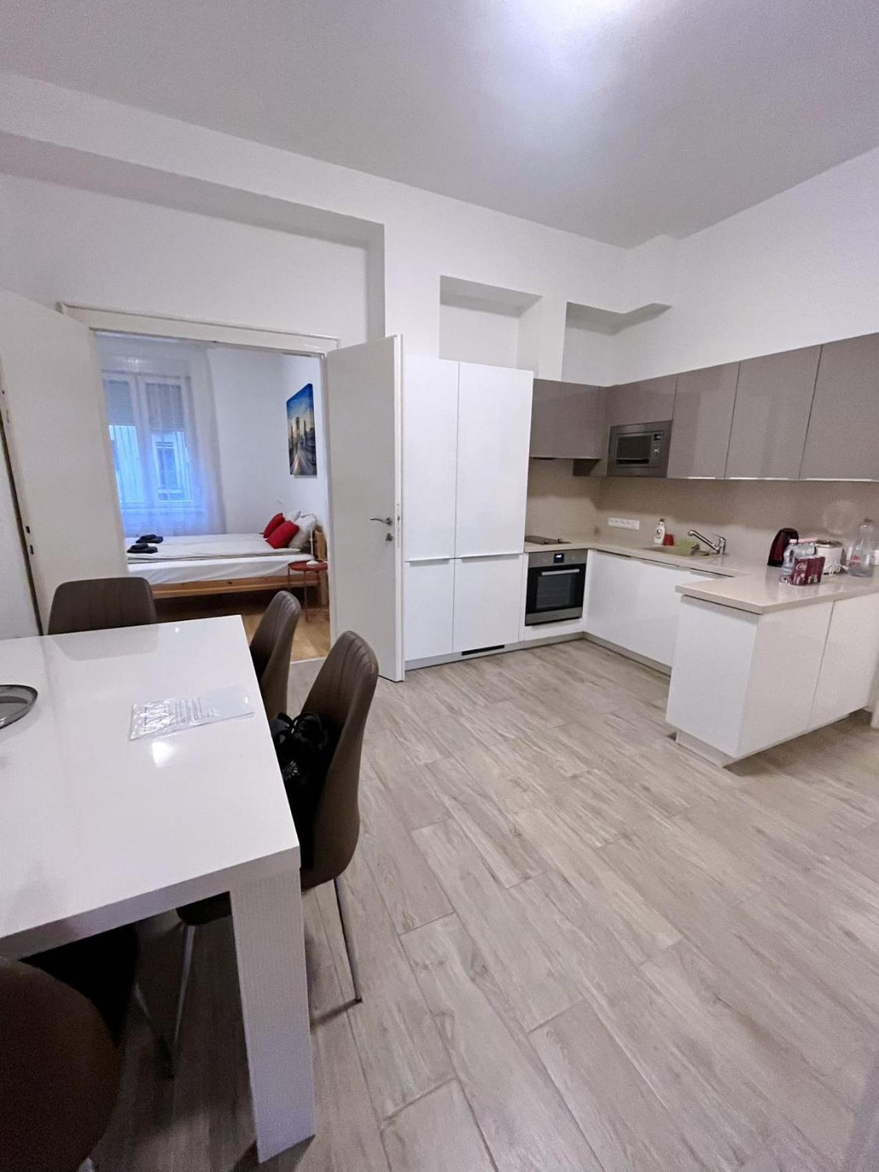 Boutique Family Apartment In The Heart Of City Budapest Ngoại thất bức ảnh