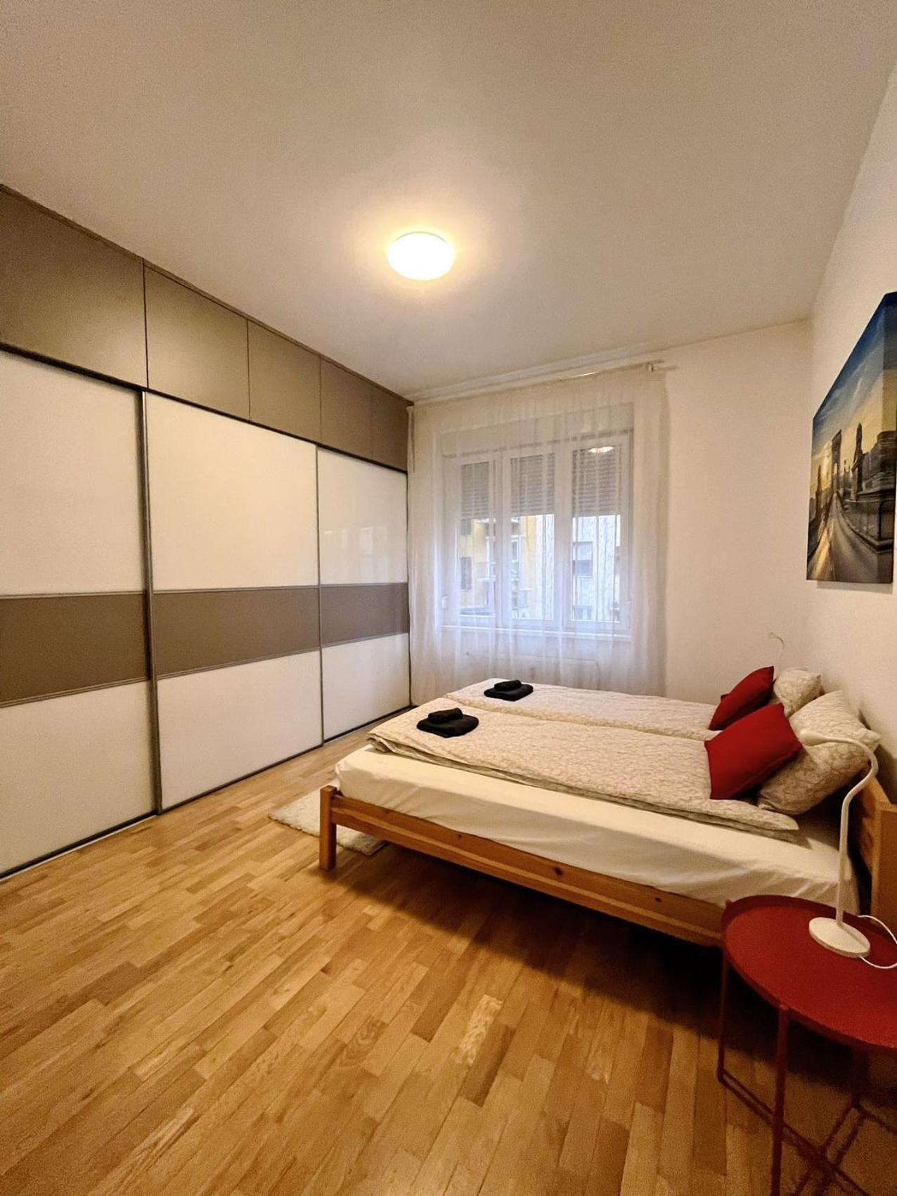 Boutique Family Apartment In The Heart Of City Budapest Ngoại thất bức ảnh