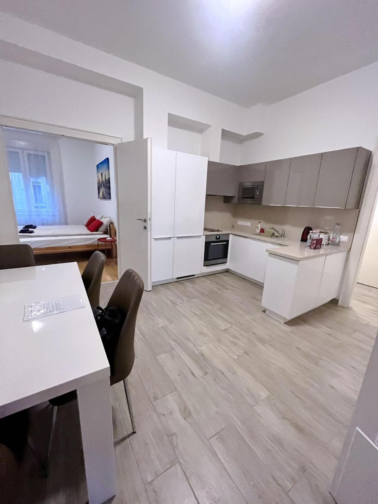 Boutique Family Apartment In The Heart Of City Budapest Ngoại thất bức ảnh