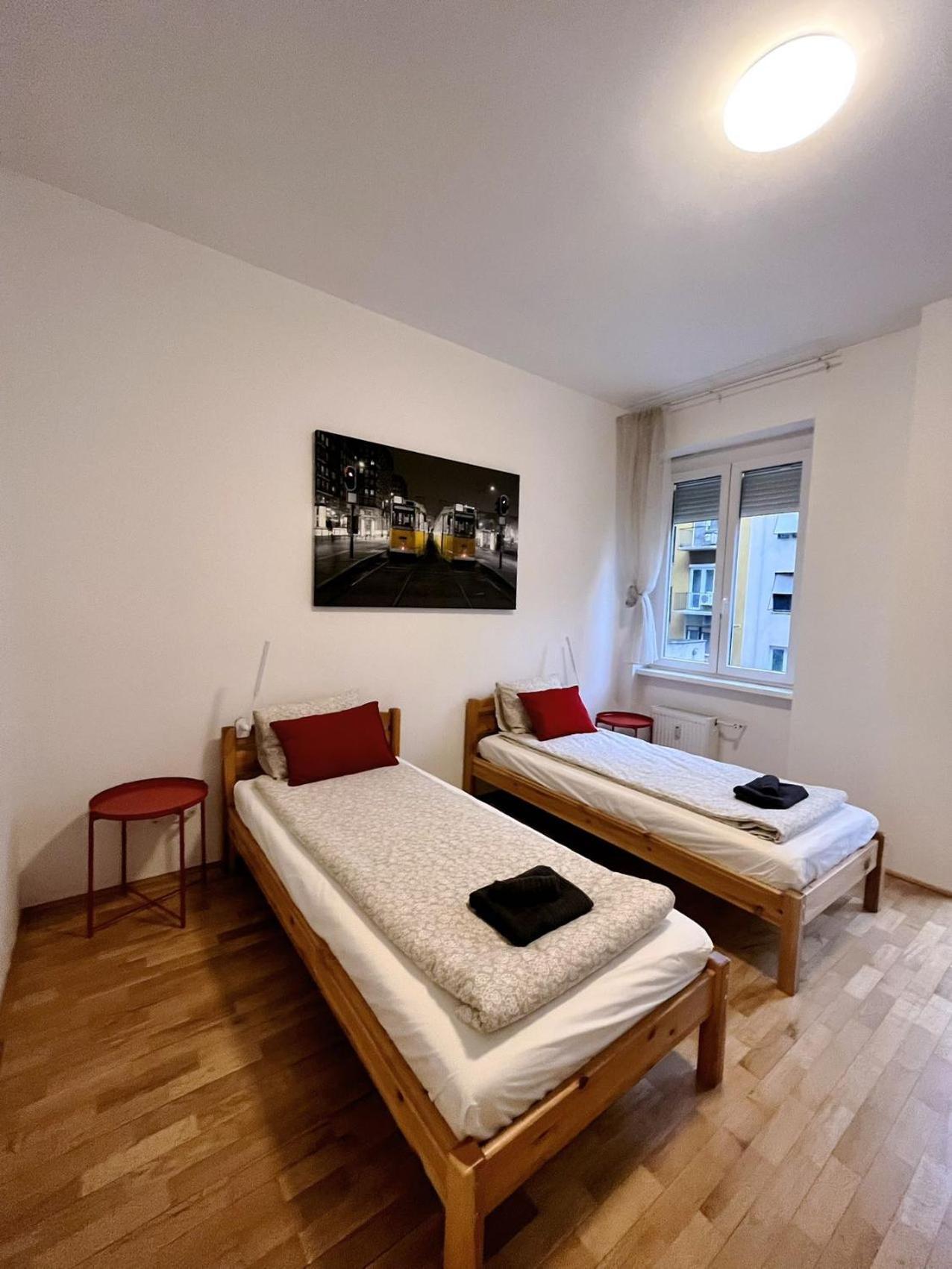 Boutique Family Apartment In The Heart Of City Budapest Ngoại thất bức ảnh
